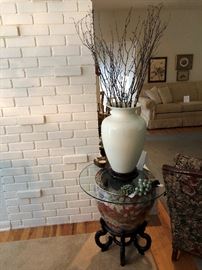 Oriental Urn End Table 