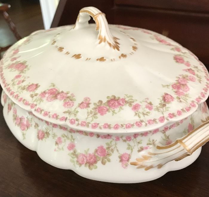 Limoges CH Fields covered casserole dish