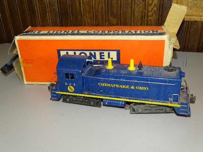 Post War and Pre War Lionel trains