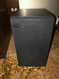 TEAC Model S222P 3way Speaker system