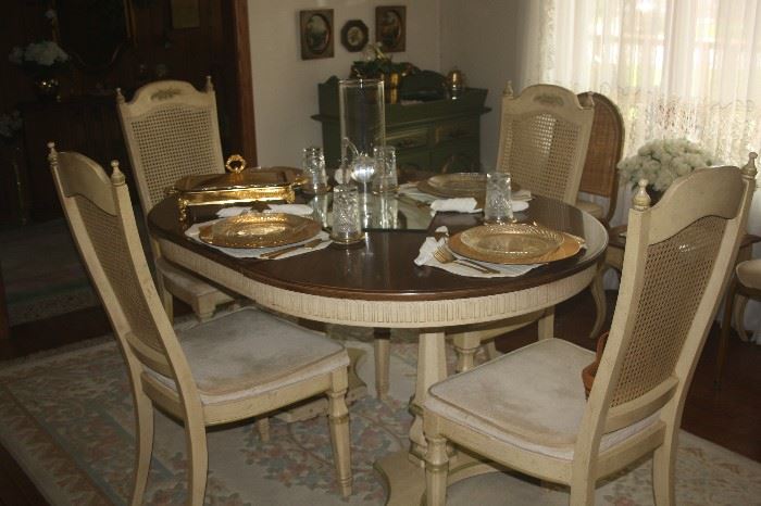 FRENCH DINING ROOM TABLE SET