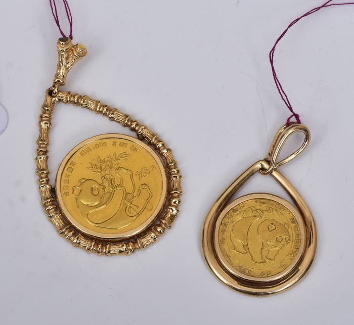 Two Gold Chinese Coin Pendants
1983 Gold Panda 10 Yuan
and 1984 Gold Panda 25 Yuan, 11.5 dwt