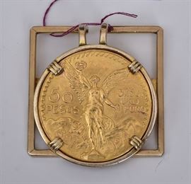 1947 Mexico 50 Pesos Gold Coin
mounted in a 14k gold money clip
2 1/4" long overall, 43.8 dwt gross