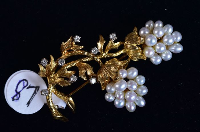 18k Gold Pearl and Diamond Brooch
2" long, 10 dwt gross
