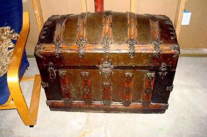 Antique trunk. Restored inside and out with tray inside.