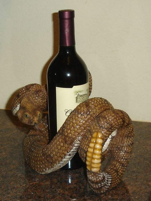 Rattlesnake bottle holder