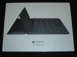 iPad Pro Smart Keyboard - new in package