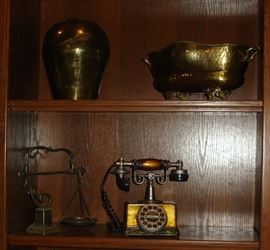 Vintage style telephone