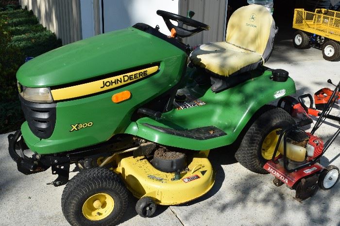 2007 John Deere X300 Lawn Tractor with 374 hours. One owner