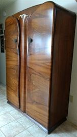 Armoire