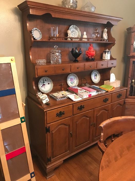 Ethan Allen hutch/buffet. 