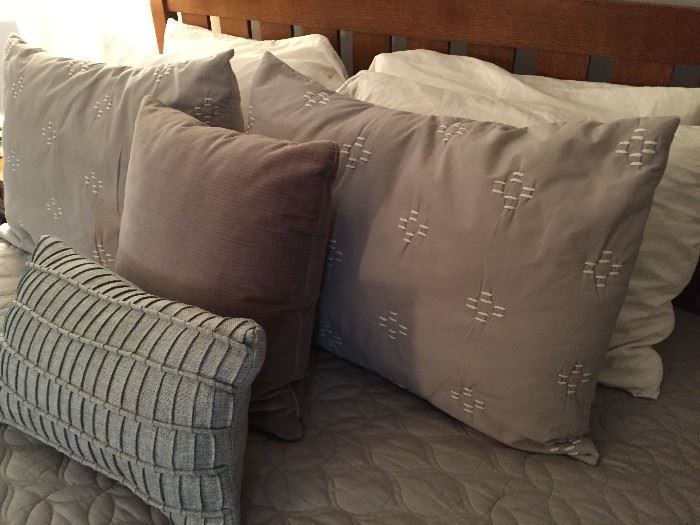 decorative pillows