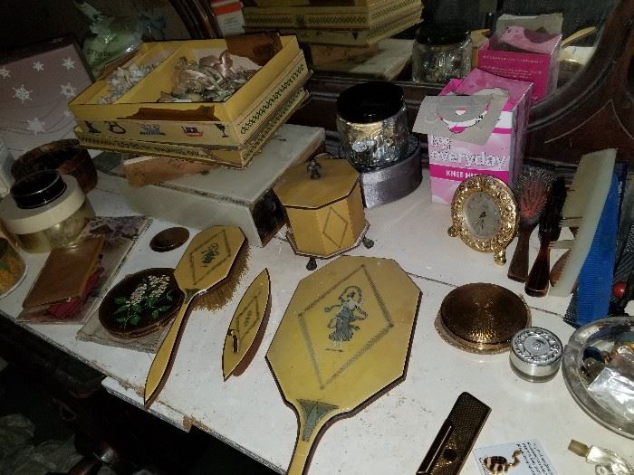 Bronze mounted celluloid vanity set, original period items, etc