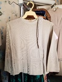 Tailor pleated sweater