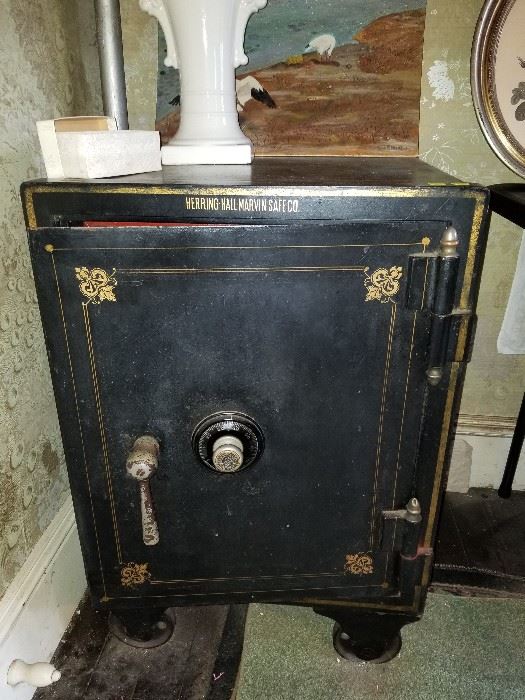 Herring - Hall - Marvin triple locking and combination safe, 1913 with original Paper Instructions...Nice Find!!