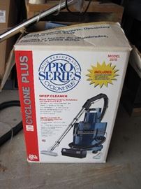 Dirt Devil Cyclone Plus 