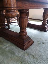 Ornate Design Pedestal Legs