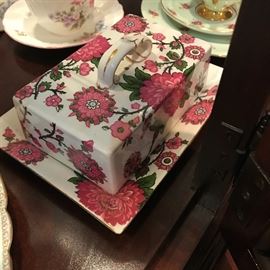 Shelley White Jacobean covered cheese