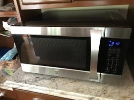 Microwave Oven