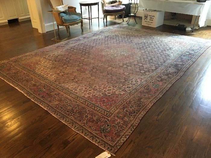 9' x 12' 100% wool, Iranian hand-knotted floral medallion rug