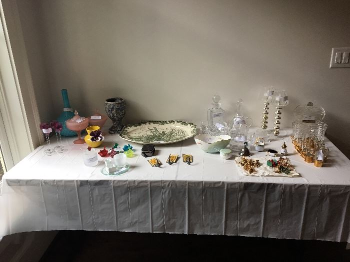 Assorted glass, crystal and ceramic items