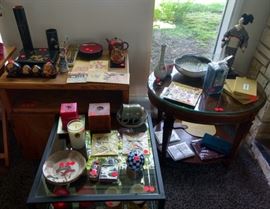 Collection of Japanese items.