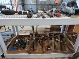 Multitudes of hand tools