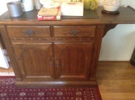 Thomasville Dining  Serving Table