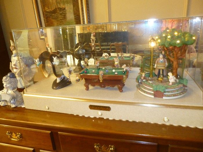 ENESCO - "SMALL WORLD OF MUSIC" ANIMATED, LIGHTED MUSICALS IN A DISPLAY BOX