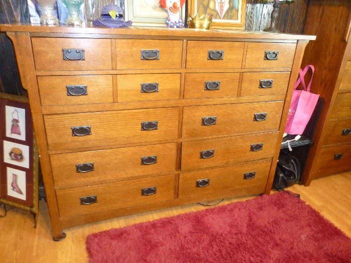 DRESSER,  MADE IN THE USA - GREAT STORAGE (HAS MATCHING CHEST OF DRAWERS