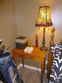 END TABLE WITH SIDES THAT OPEN FOR JEWELRY STORAGE, GOLF CLUBS, TABLE LAMP AND DECOR  (TABLE SOLD)