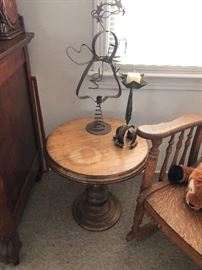 Small side table and plenty of lamps