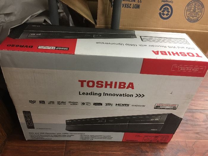 new in box, Toshiba DVR 620, DVD & VHS Recorder, Remote 1080p Upconversion