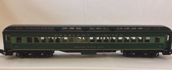 Aristo Craft Train. Highly Detailed #1 Gauge 1/29th Scale Model Railroad Standard Heavyweight Passenger Coach. ART 31300. 