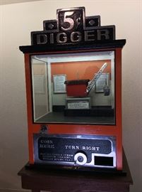 Vintage Coin Operated Nickel Digger Grab Amusement Arcade Game. Invented by William Bartlett and Patented in 1932 known as the Miami Digger. 
