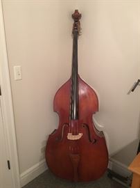Eastman upright bass - model 90 in like new condition