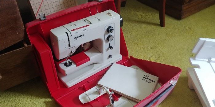 Bernina 830 Sewing Machine