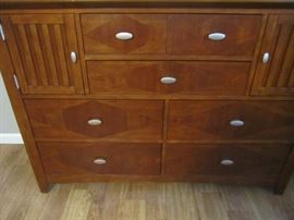 CHEST OF DRAWERS
