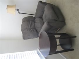 RECLINER, LAMP SIDE TABLE