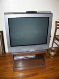 Trinitron tv with stand and VCR - works