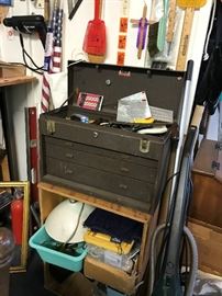 Vintage metal tool box 