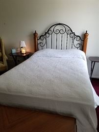 Wrought Iron/Wood headboard, Full sz Mattress