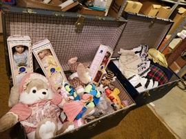 Travel trunk full of Stuffed Animals
