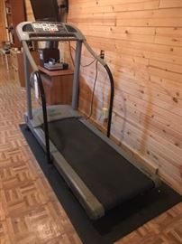 Holmes Dale Treadmill