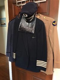 American Airlines pilot uniform