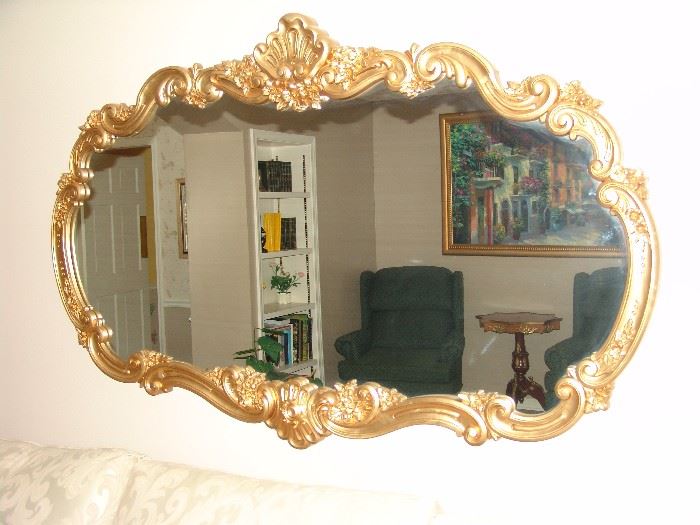 Sofa mirror