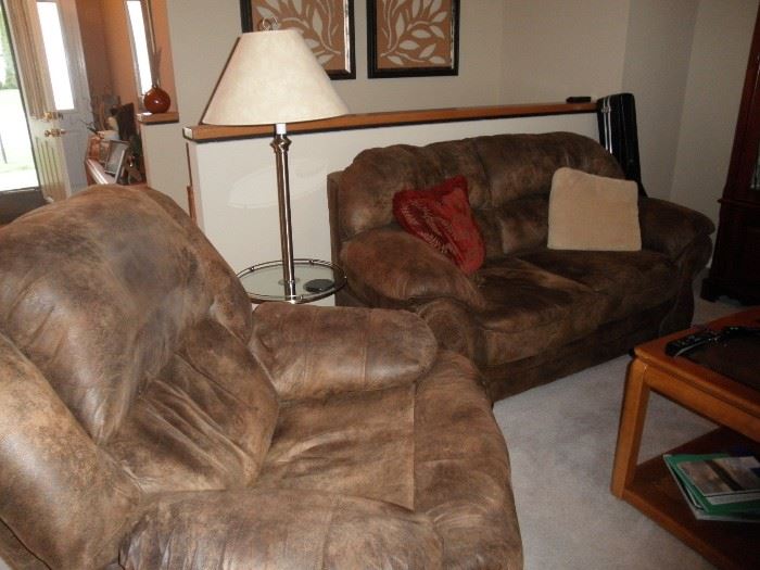 MATCHING OVERSIZED CHAIR AND LOVESEAT