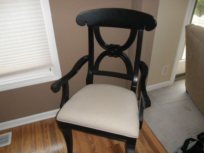 ONE OF TWO SIDE CHAIRS