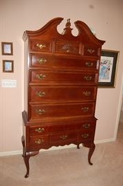 Bernhardt Mahogany Chippendale Style Chest on Chest