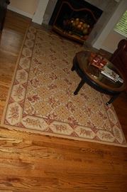 Very Nice Antique Victorian Hooked Rug